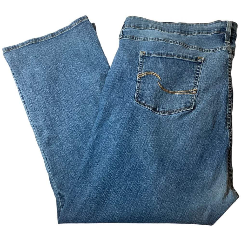 Levi's Signature Blue Modern Boot Cut Women's Jeans Plus Size 28W