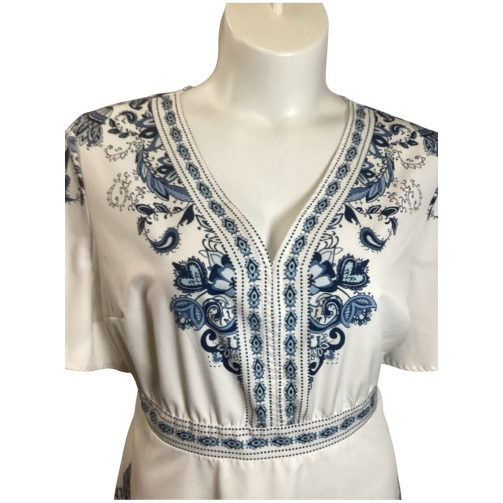 BloomChic Blue and White Patterned Blouse, Plus Size 22/24 (3X)