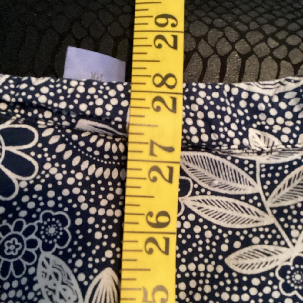 Floral Two Piece Set Sleeveless Wrap Blouse in Navy and White, Plus Size 2X