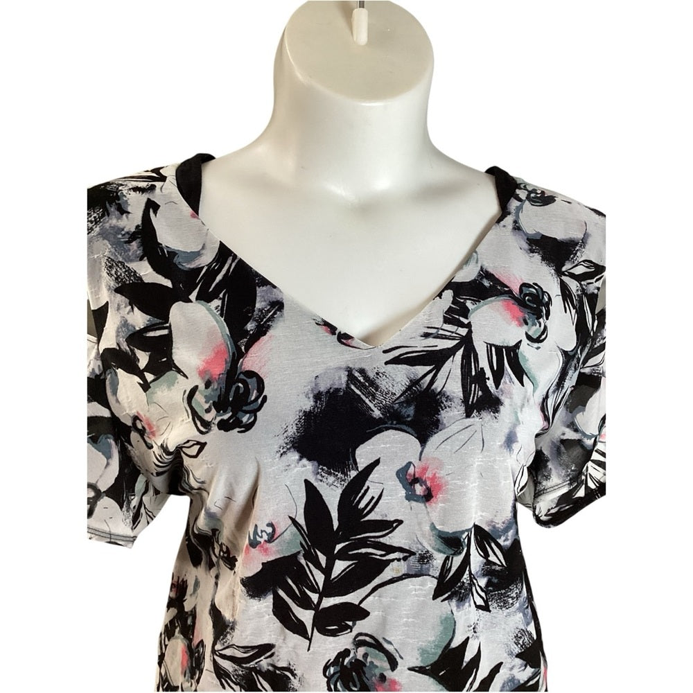 Lane Bryant Black and Pink Floral Blouse, Stretch, Plus Size 26/28, 4X